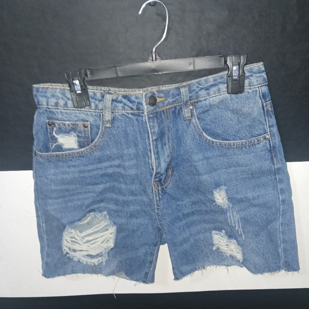 Almost Famous Women denim blue ripped short pant - Picture 4 of 9